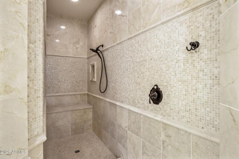 024_Primary Shower