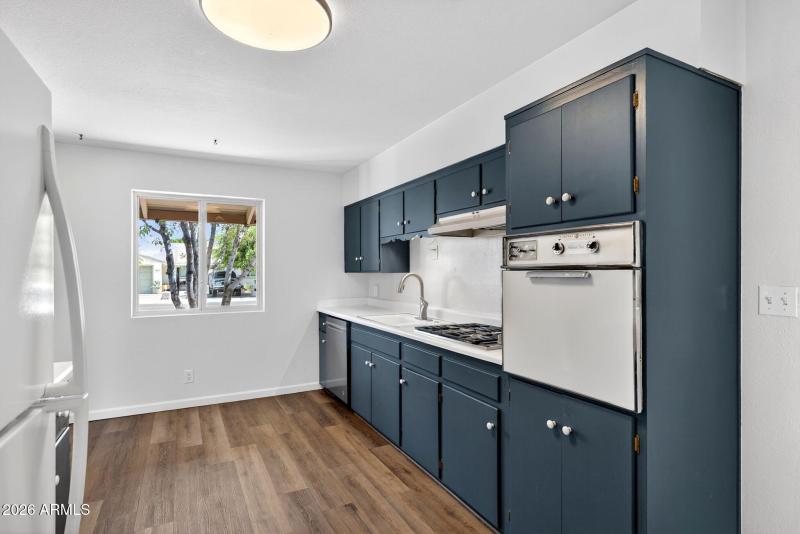 10-web-or-mls-006W Gardenia Ave