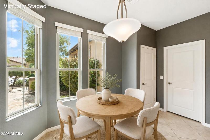 Kitchen nook area