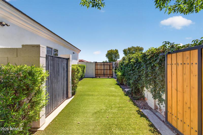 Casita Yard