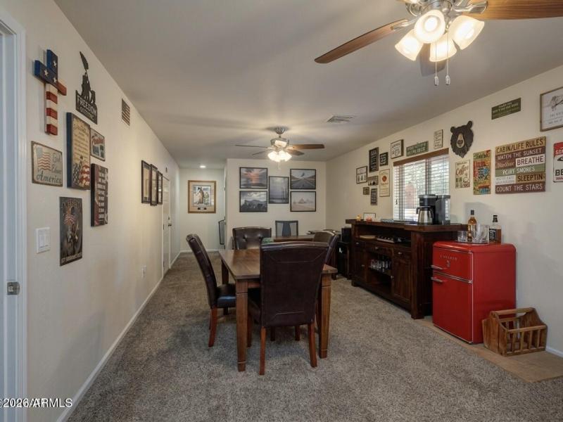Multi-purpose room; potential bedroom