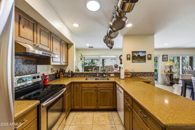 10020 S 46th Pl-211
