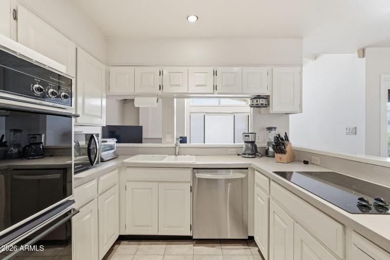 016_Kitchen 2