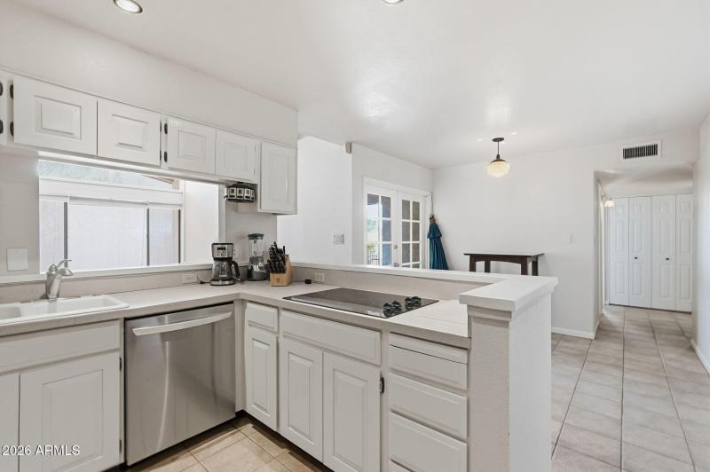 017_Kitchen 3