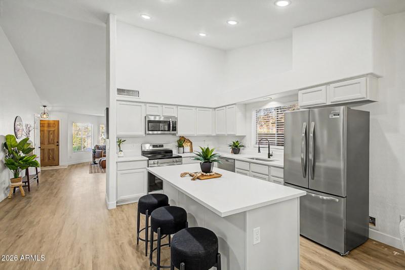 06- 2466 S Revolta, Mesa 85209