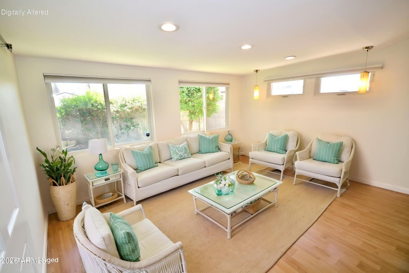 Arizona Room Vstaged