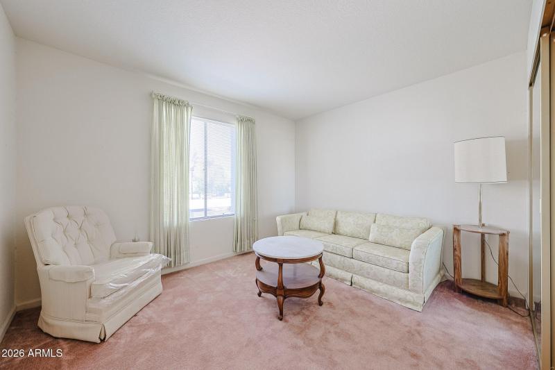 2ND BEDROOM OR DEN