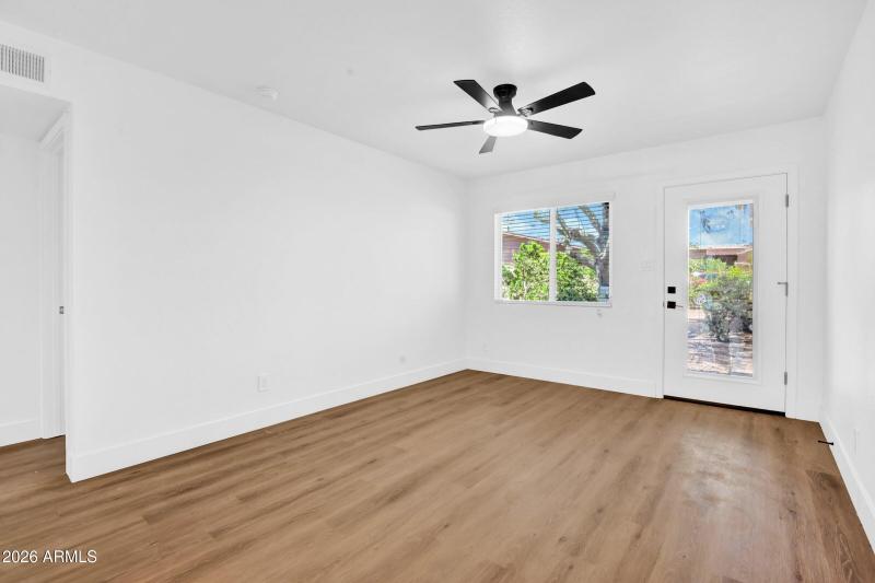 8-custom-4324 N 13th Pl-8