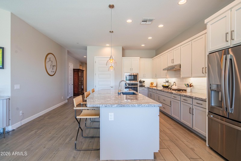 New and bright kitchen