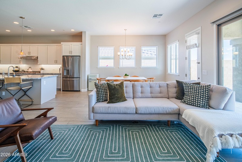 Light and bright living space