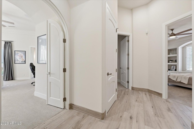 44-040-hallway