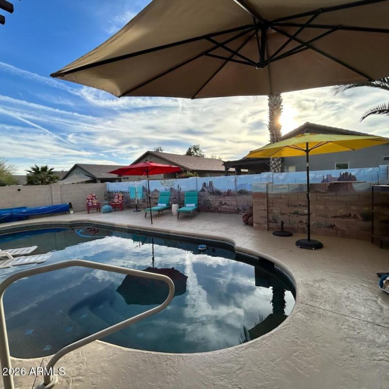 pool 8