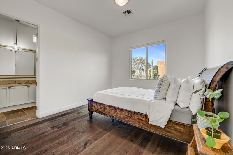 30-Bedroom II