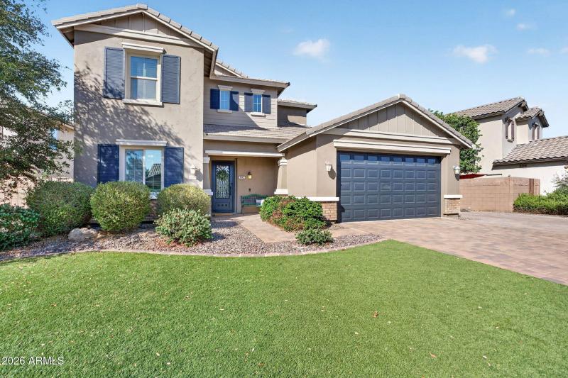 3-web-or-mls-032E Bellerive Pl