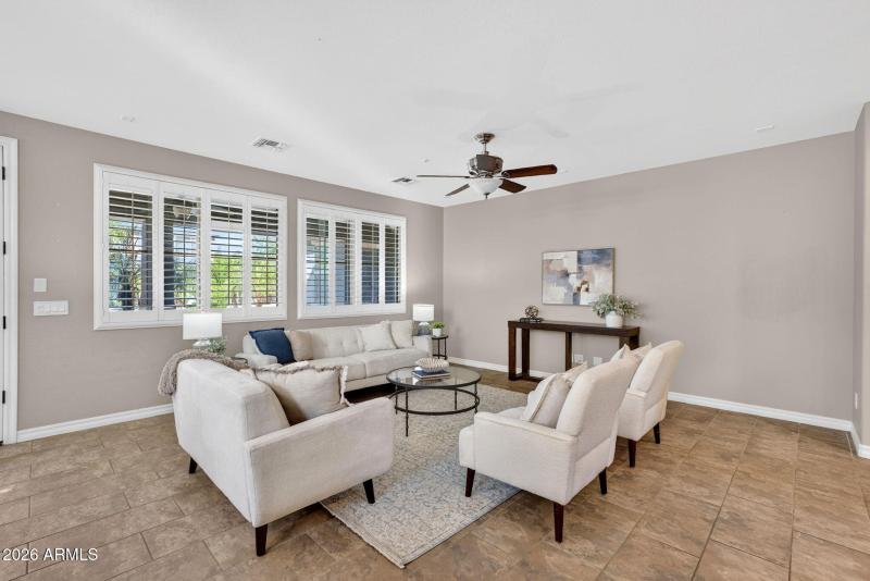 6-web-or-mls-046E Bellerive Pl