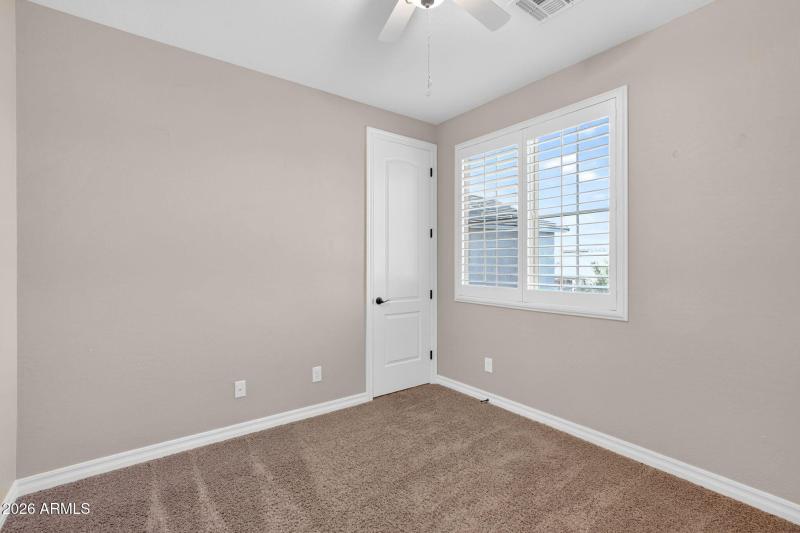 40-web-or-mls-065E Bellerive Pl