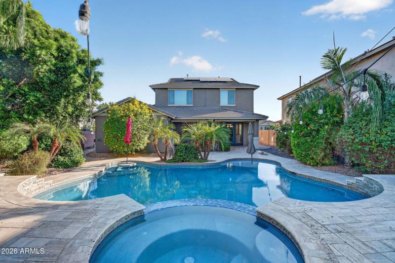 56-web-or-mls-087E Bellerive Pl