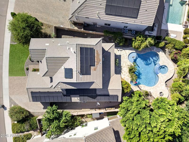 82-web-or-mls-025E Bellerive Pl