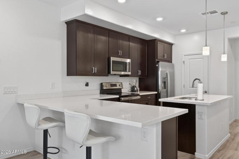 8)KITCHEN