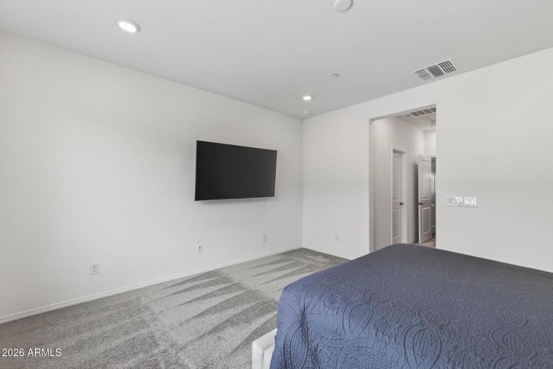 13)PRIMARY BED