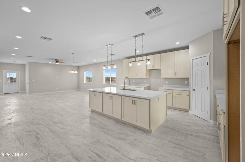21820 W White Pine Drive Wittmann AZ 853