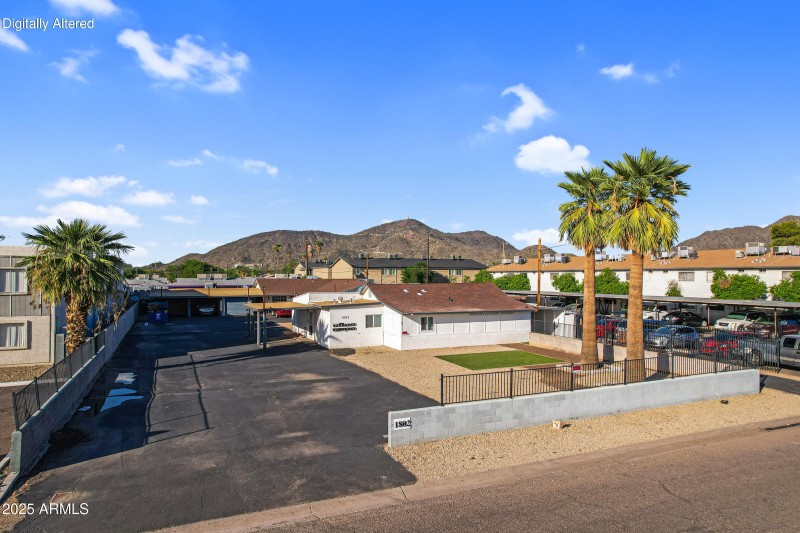 1802 W Vogel Ave-3