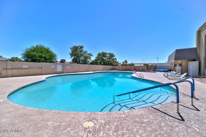 4 Farnsworth pool (1)