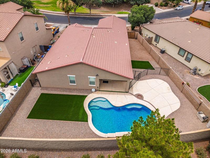 12-web-or-mls-42366 W Chimayo Dr-111