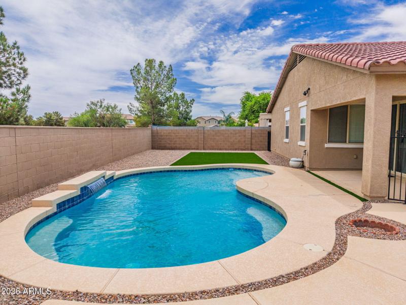 20-web-or-mls-42366 W Chimayo Dr-119