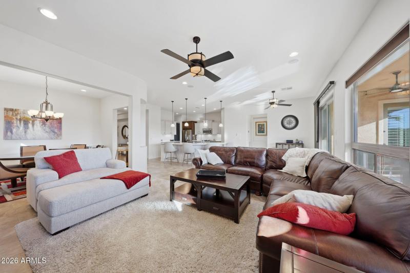 COZY GREAT ROOM