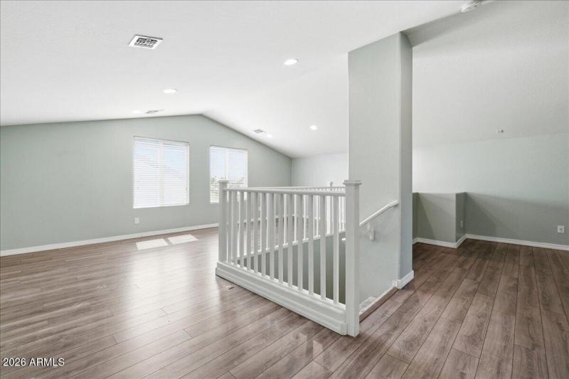 32-3038 W Lynne Ln_RedHogMedia