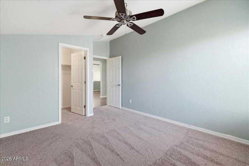 40-3038 W Lynne Ln_RedHogMedia