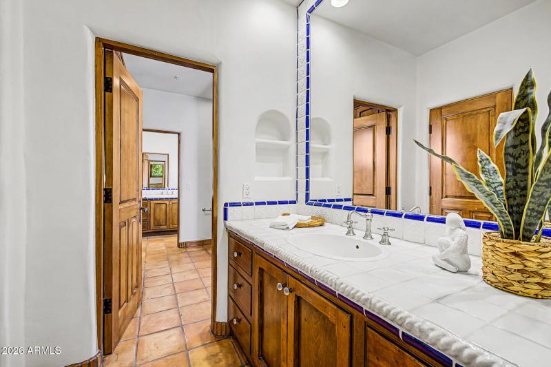 Guest vanity 1