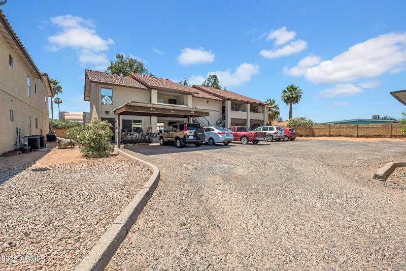 1-custom-416 North Roca-1