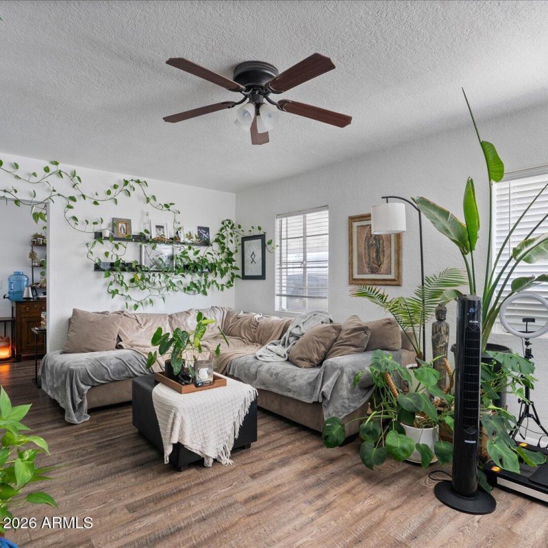 Living Room 449