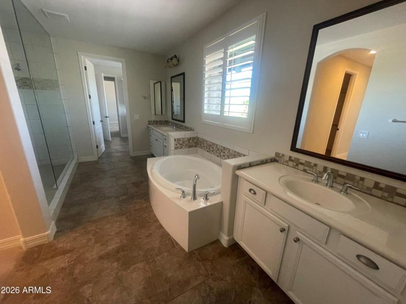 2709 N Black Rock Rd (108)