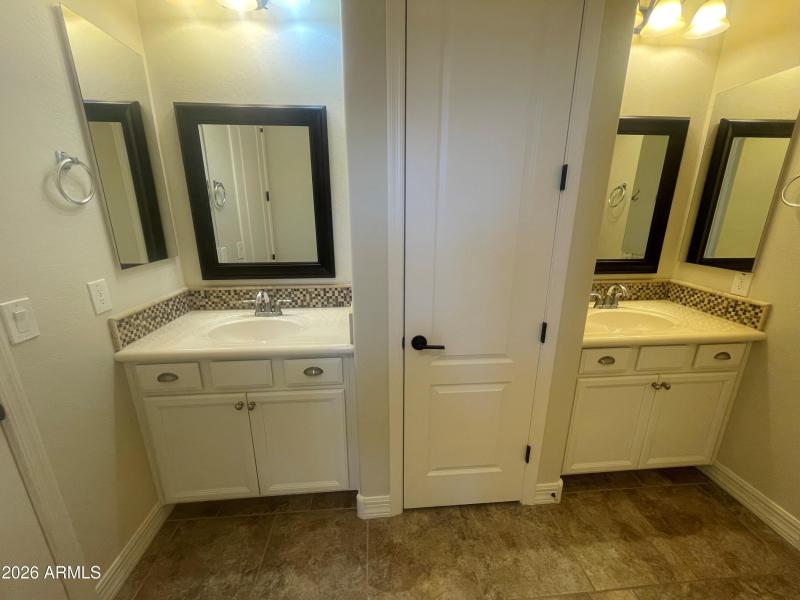 2709 N Black Rock Rd (119)