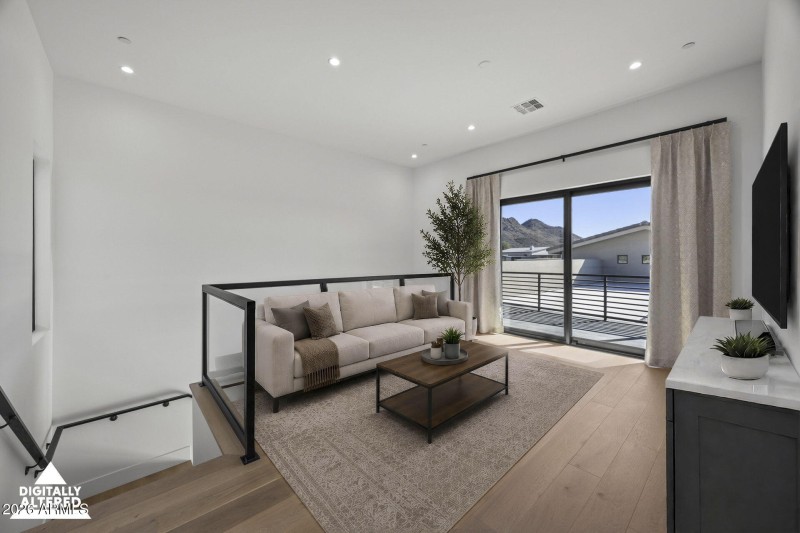 gold mtn loft living space