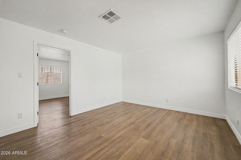 10 - Adams 1438
