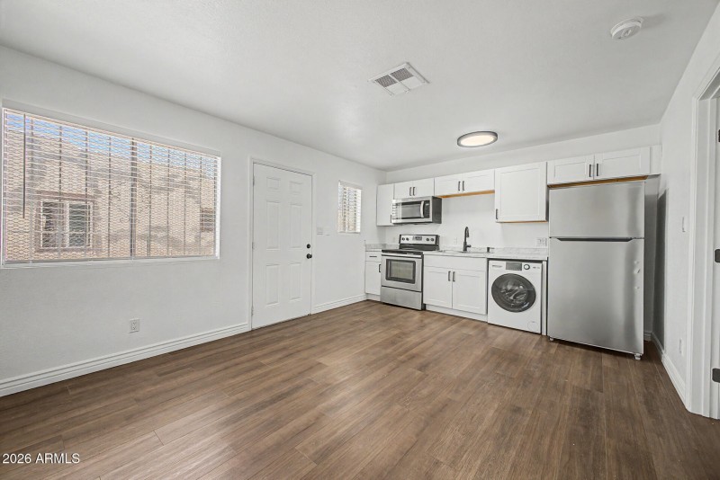13 - Adams 1438
