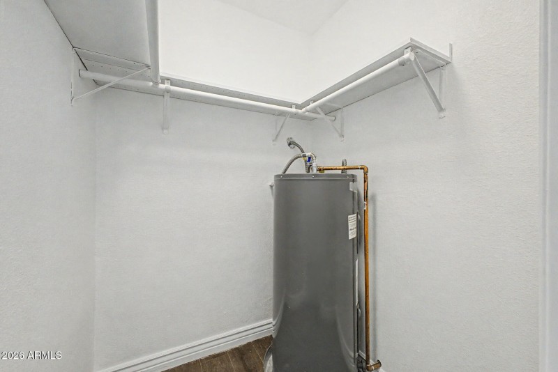 23 - Adams 1438