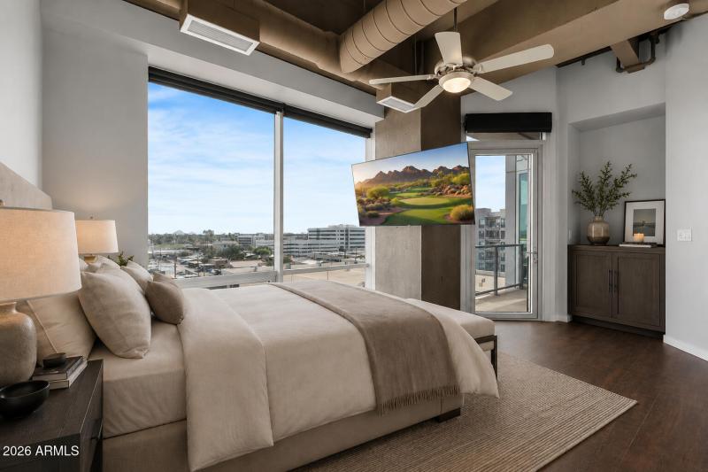 Primary Bed + Camelback Views Virtual St