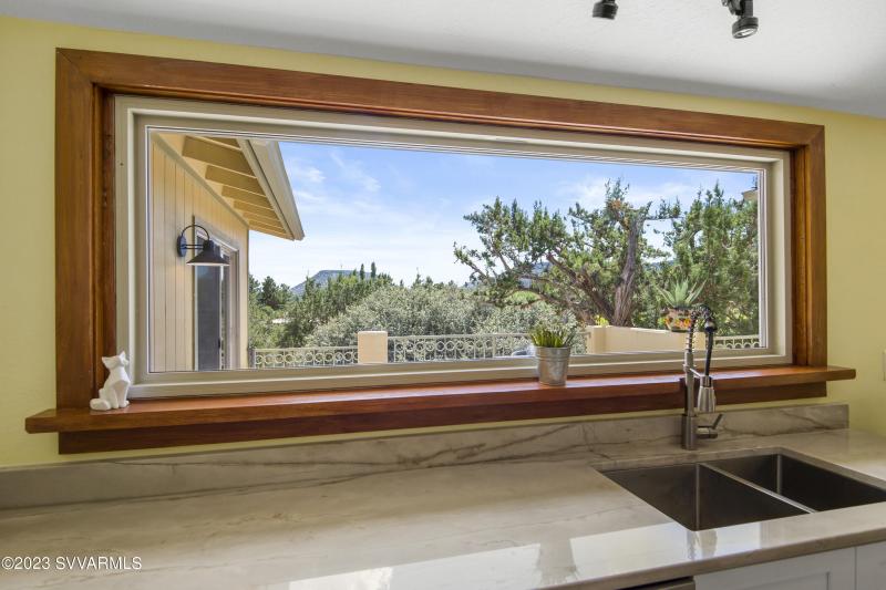 011_Kitchen View!