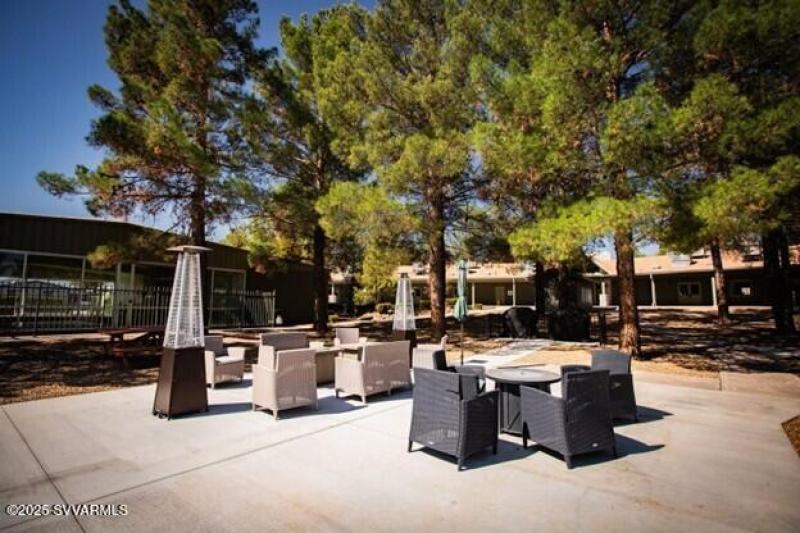 Outdoor lounge