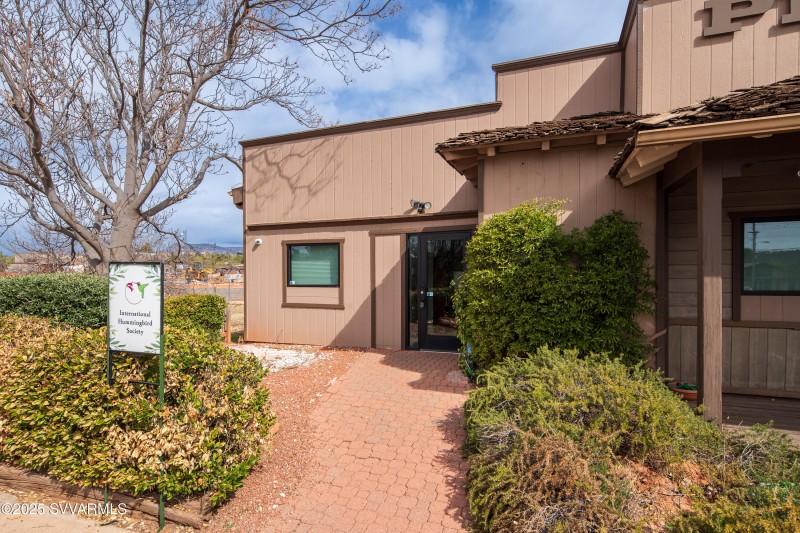 JL_2782SR89A-exteriors-03