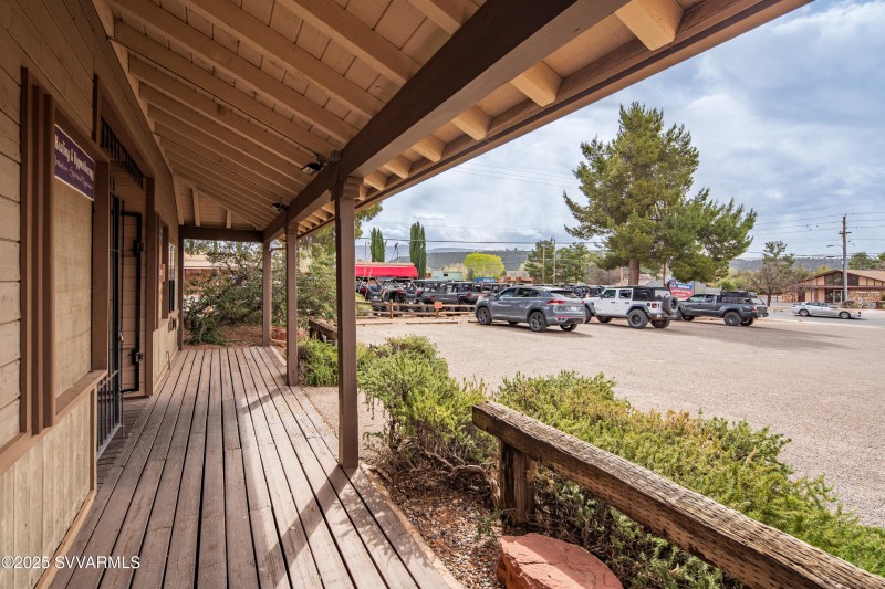 JL_2782SR89A-exteriors-08