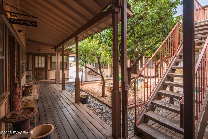 JL_2782SR89A-exteriors-15