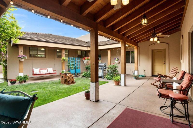 Center Courtyard Sitting Areas