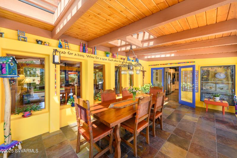 550 El Camino Rd-22