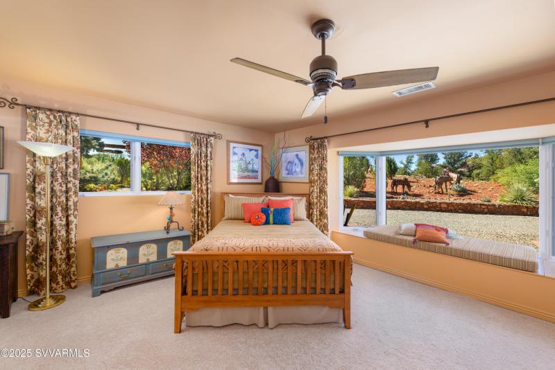 550 El Camino Rd-25